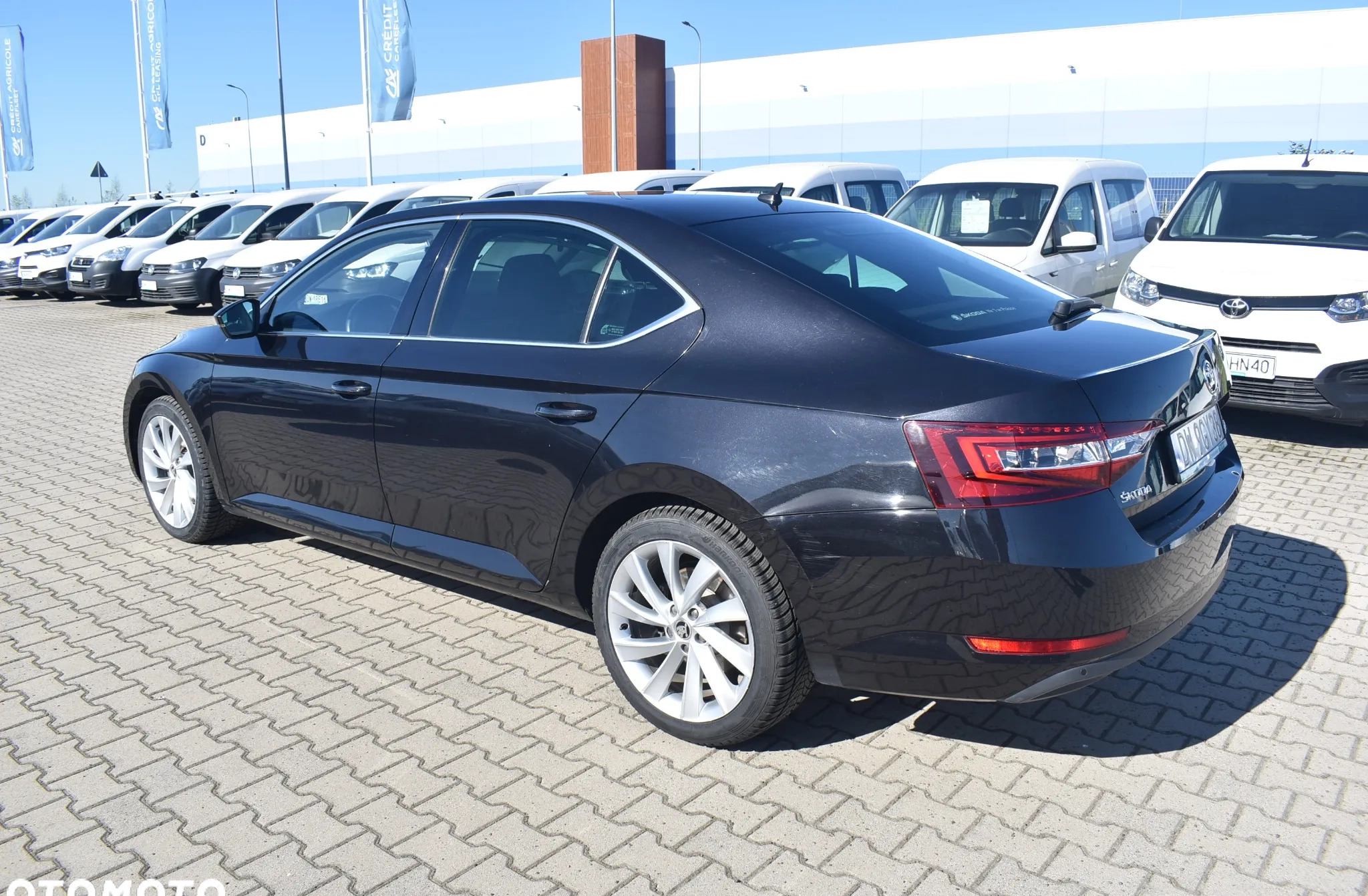 Skoda Superb cena 91800 przebieg: 174127, rok produkcji 2019 z Rzgów małe 781